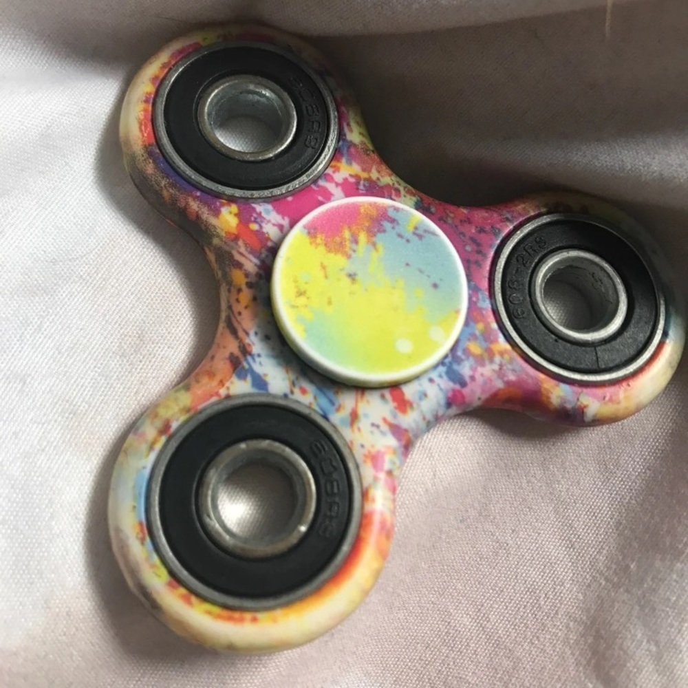 Fidget spinner